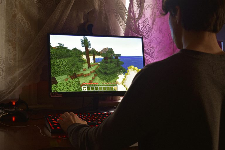 Desempenho máximo: jogue títulos pesados sem um pc gamer caro
